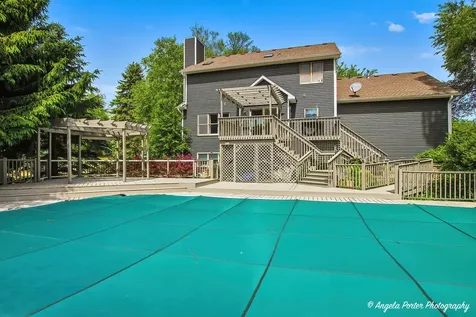 1717 Spruce Street Spring Grove IL 60081
