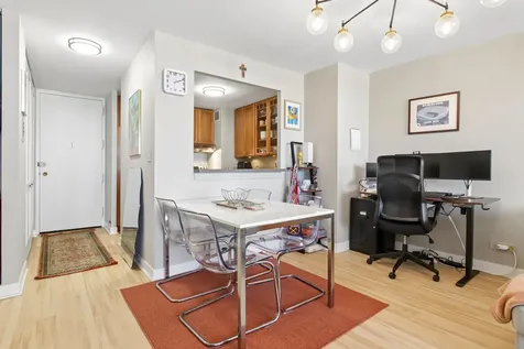 1636 North Wells Street Chicago IL 60614