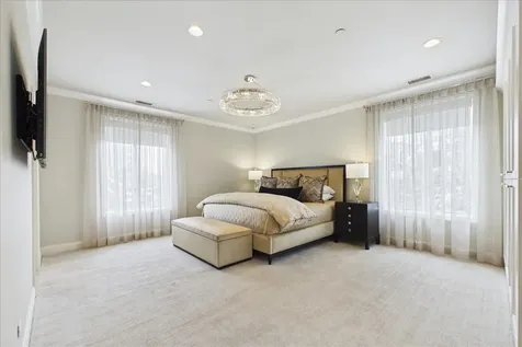485 Oakwood Avenue Lake Forest IL 60045