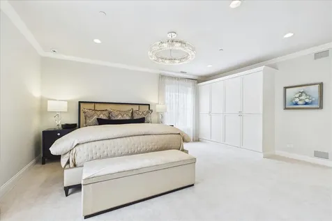 485 Oakwood Avenue Lake Forest IL 60045