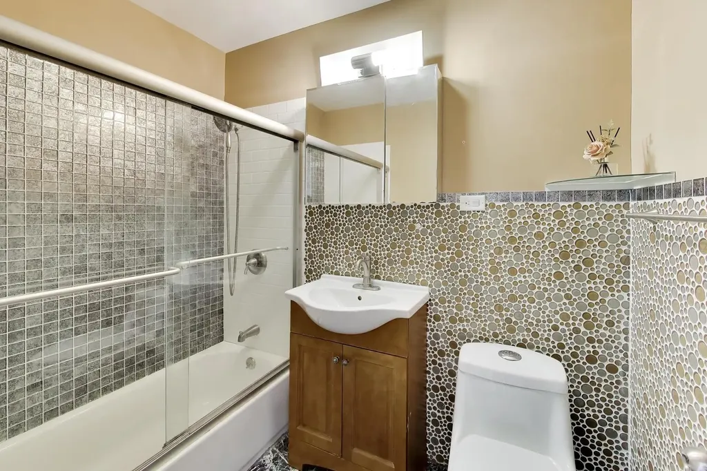 3111 West Foster Avenue Chicago IL 60625