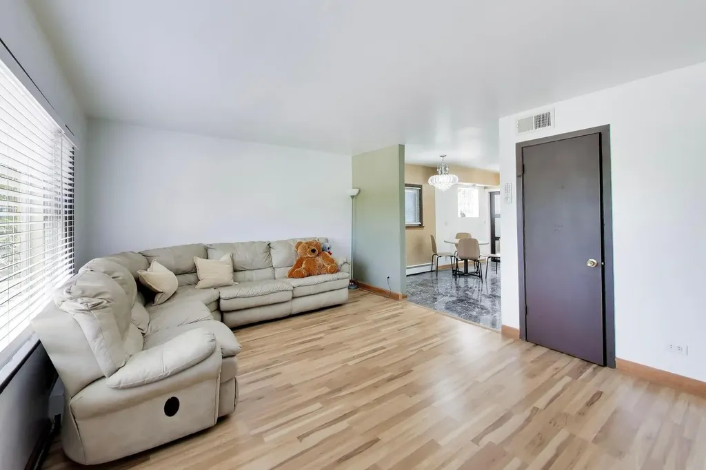 3111 West Foster Avenue Chicago IL 60625