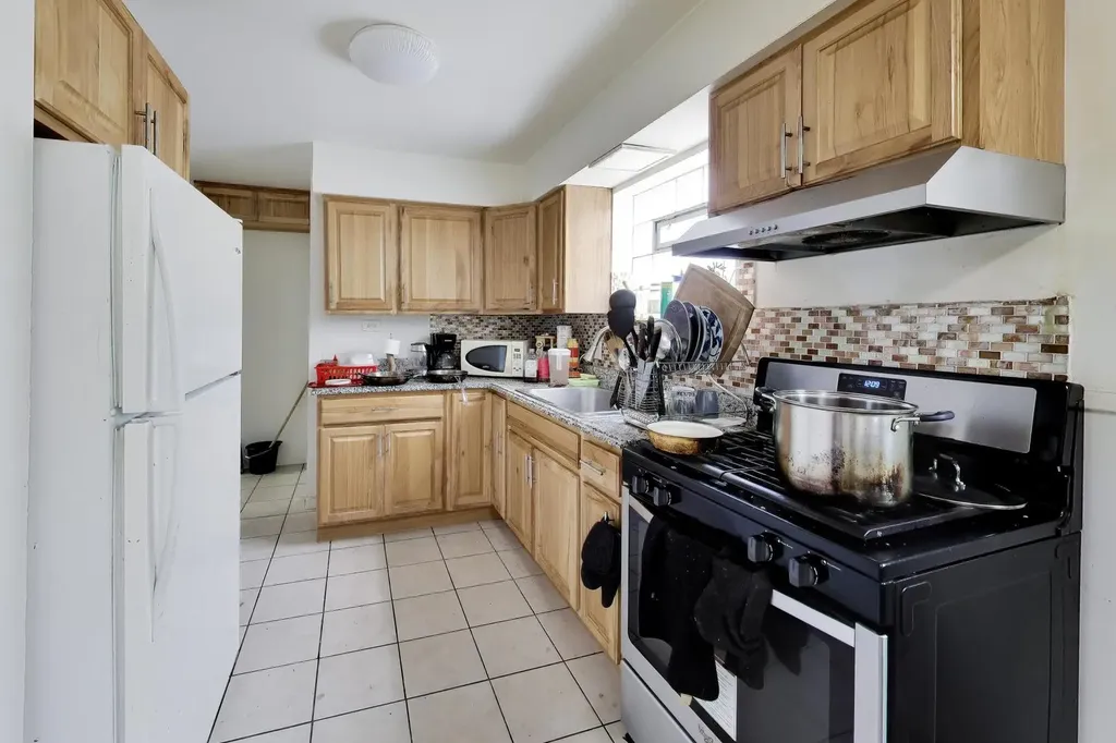 3111 West Foster Avenue Chicago IL 60625