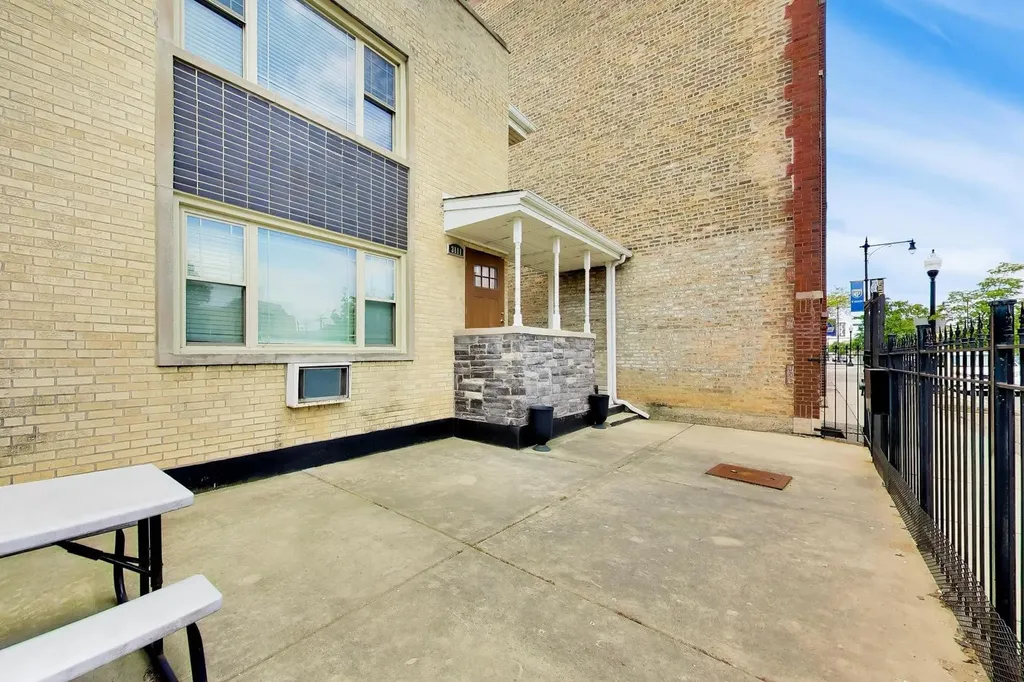 3111 West Foster Avenue Chicago IL 60625