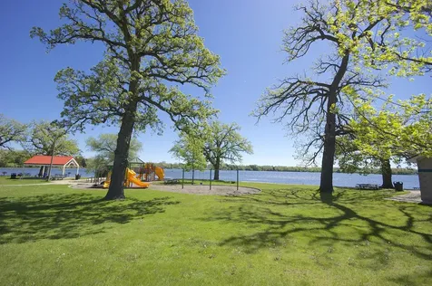 902 North Lake Shore Drive Round Lake Beach IL 60073