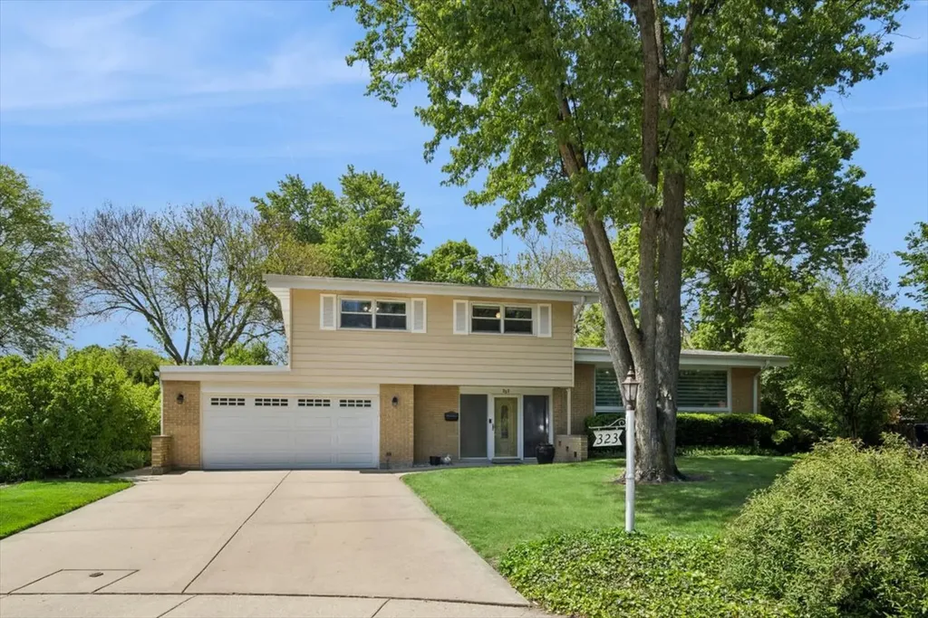 323 Vine Street Wilmette IL 60091
