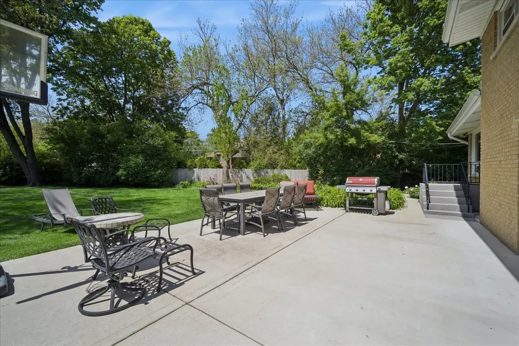 323 Vine Street Wilmette IL 60091