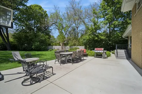 323 Vine Street Wilmette IL 60091
