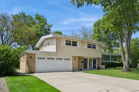 323 Vine Street Wilmette IL 60091