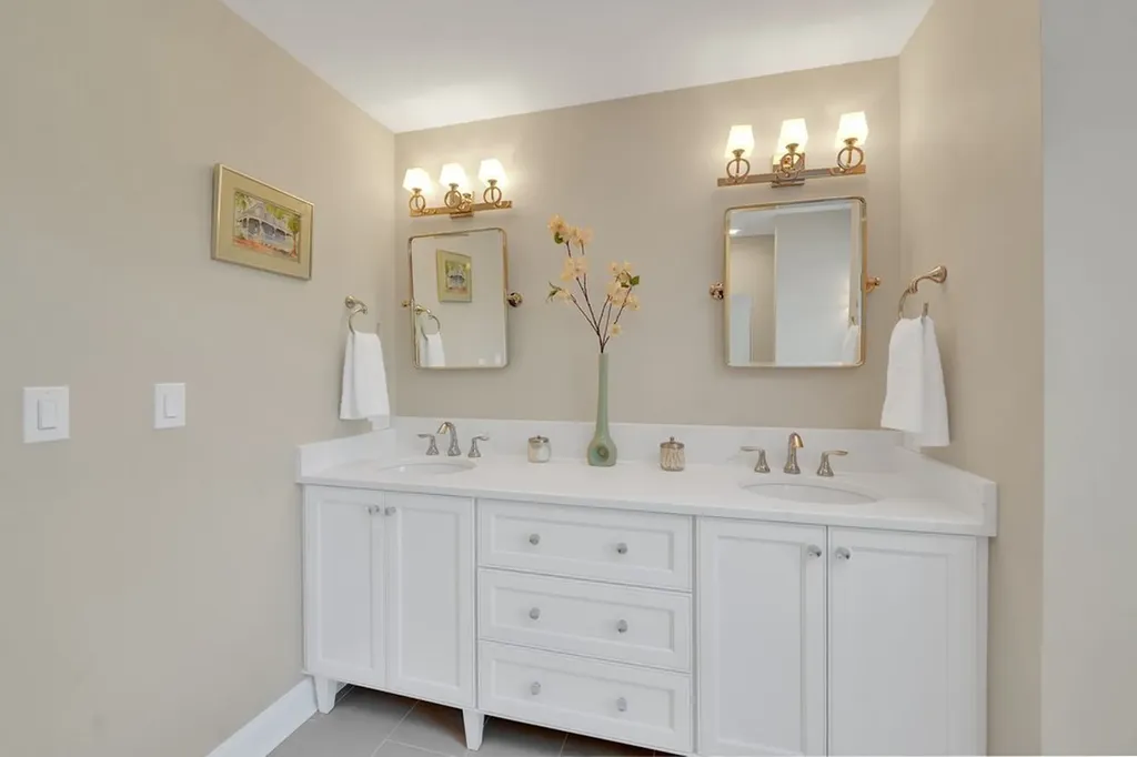 10545 Royal Porthcawl Drive Naperville IL 60564