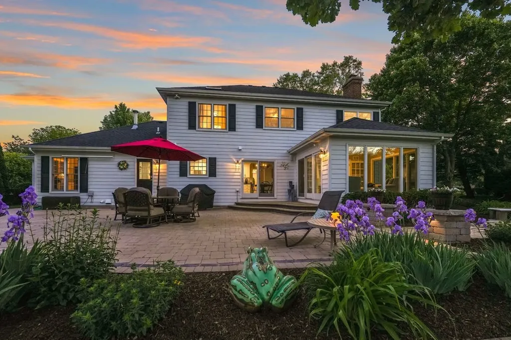 10545 Royal Porthcawl Drive Naperville IL 60564