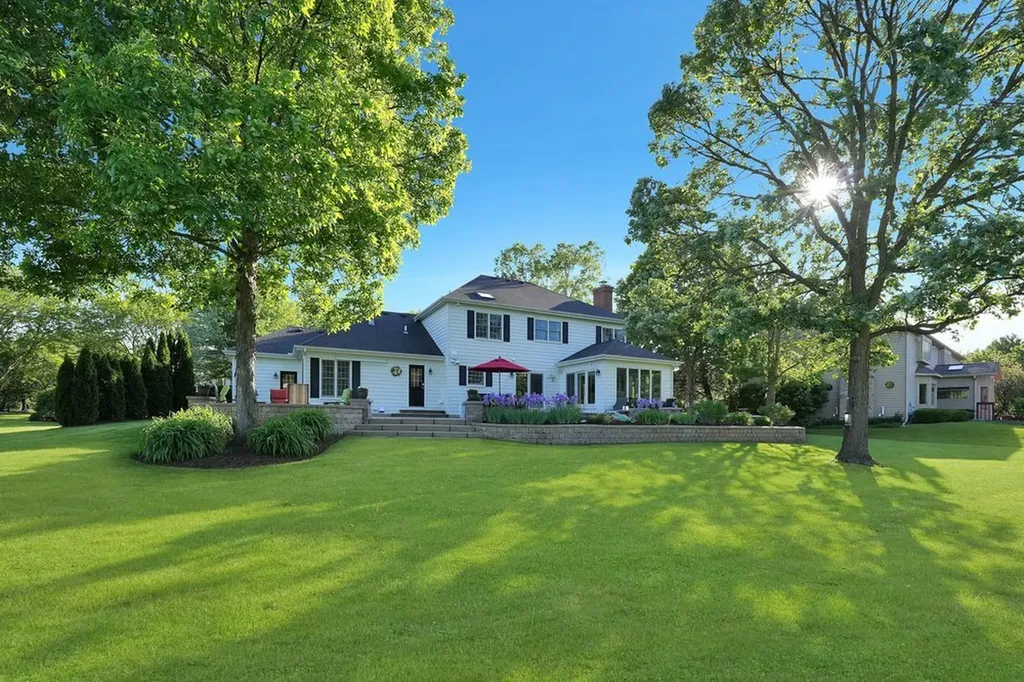 10545 Royal Porthcawl Drive Naperville IL 60564