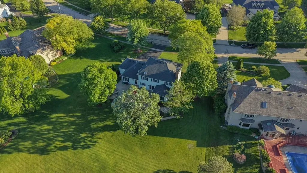 10545 Royal Porthcawl Drive Naperville IL 60564