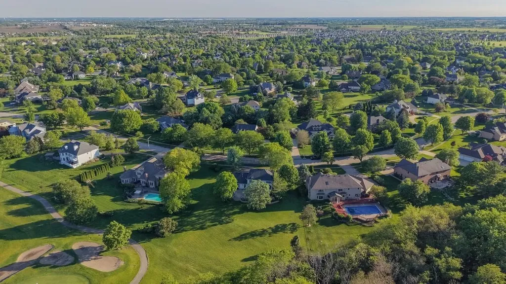10545 Royal Porthcawl Drive Naperville IL 60564