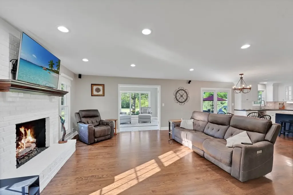 10545 Royal Porthcawl Drive Naperville IL 60564