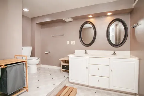 9 Riser Avenue Bloomington IL 61701