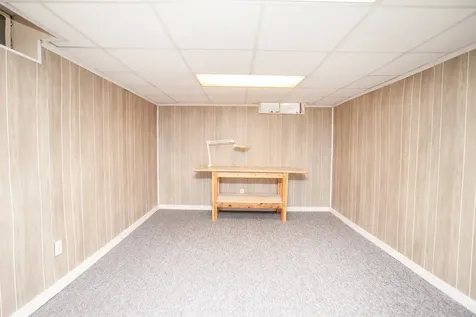 9 Riser Avenue Bloomington IL 61701