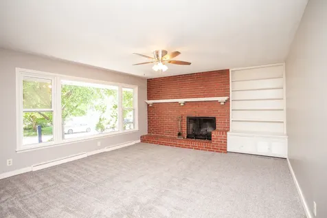 9 Riser Avenue Bloomington IL 61701