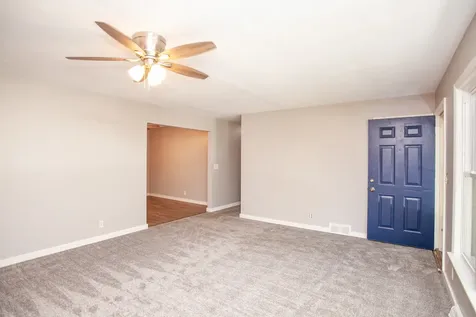 9 Riser Avenue Bloomington IL 61701