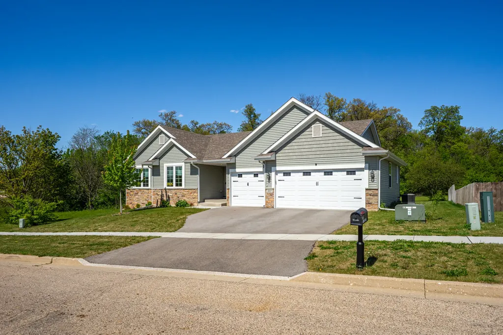 407 Sambor Trail Belvidere IL 61008