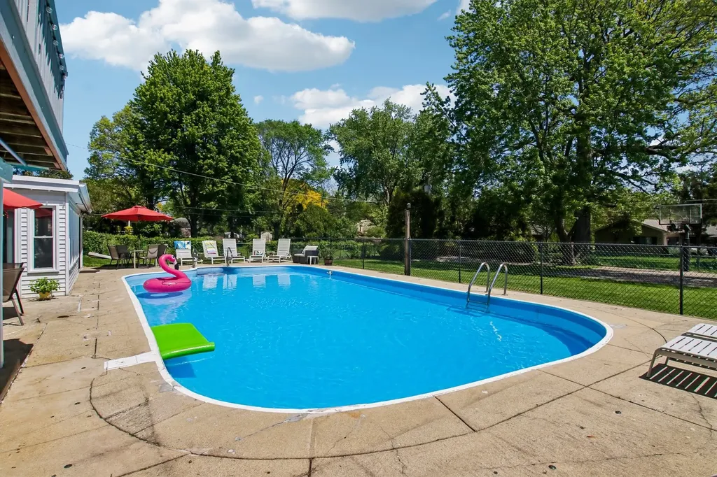 6N013 Acacia Lane Medinah IL 60157