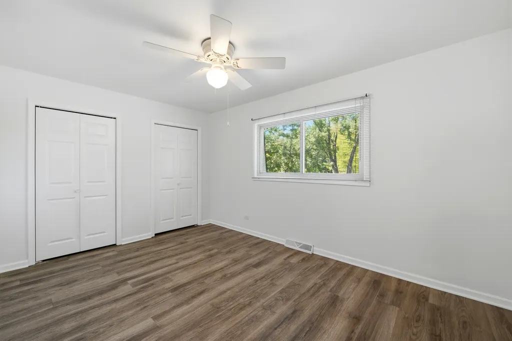 10S324 East Hampshire Lane Willowbrook IL 60527