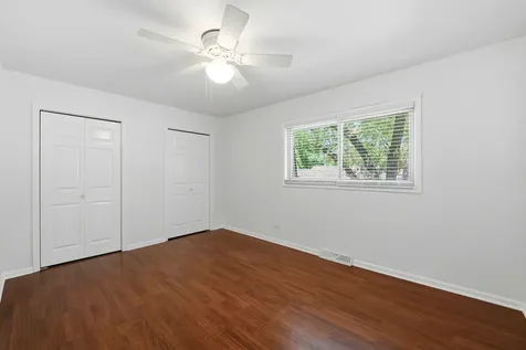 10S324 East Hampshire Lane Willowbrook IL 60527