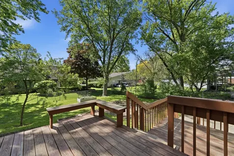 10S324 East Hampshire Lane Willowbrook IL 60527