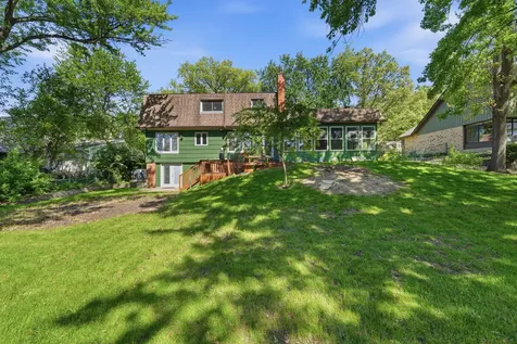 10S324 East Hampshire Lane Willowbrook IL 60527