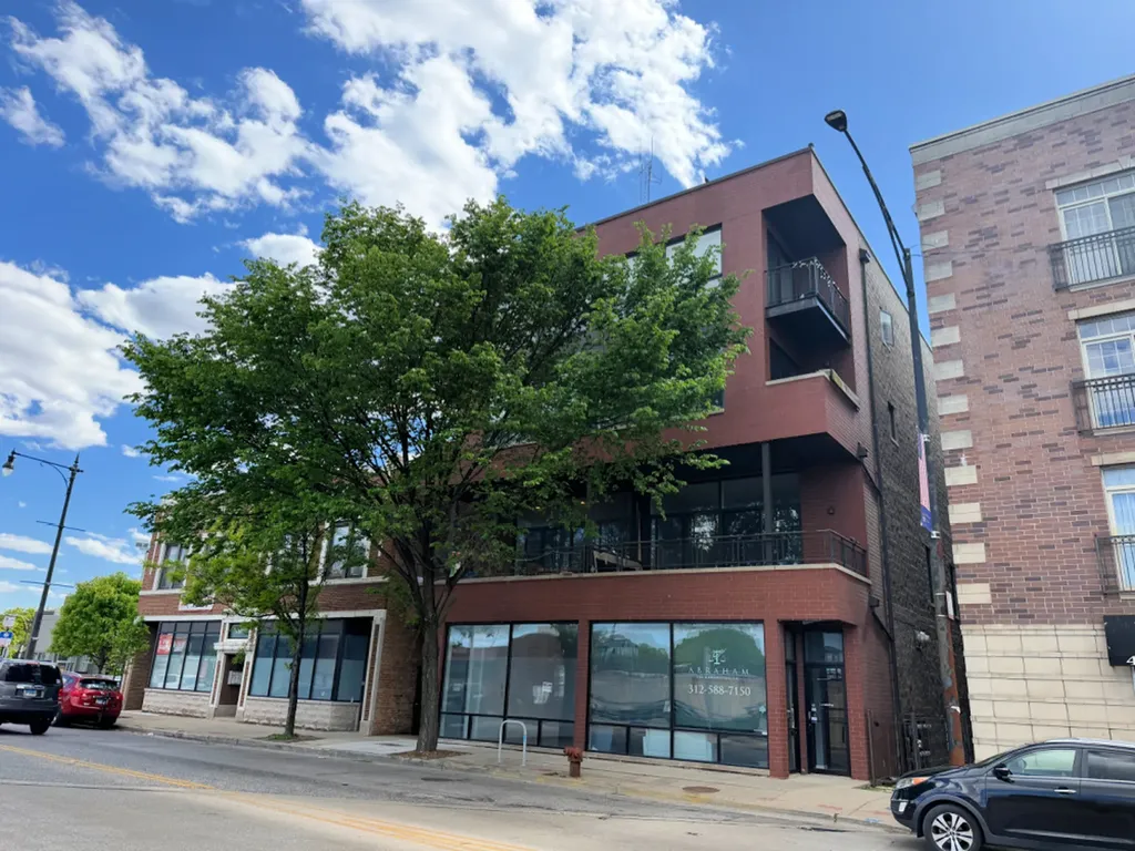 4962 North Milwaukee Avenue Chicago IL 60630