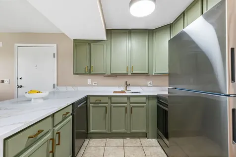 5803 Oakwood Drive Lisle IL 60532