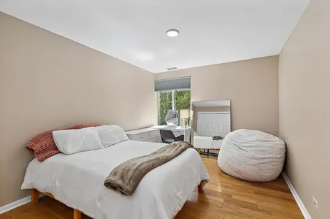 5803 Oakwood Drive Lisle IL 60532