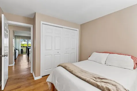 5803 Oakwood Drive Lisle IL 60532