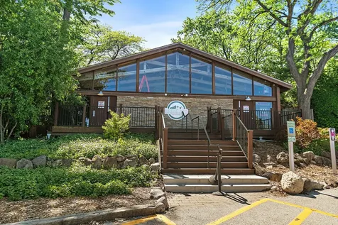 5803 Oakwood Drive Lisle IL 60532