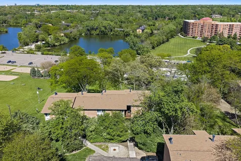 5803 Oakwood Drive Lisle IL 60532