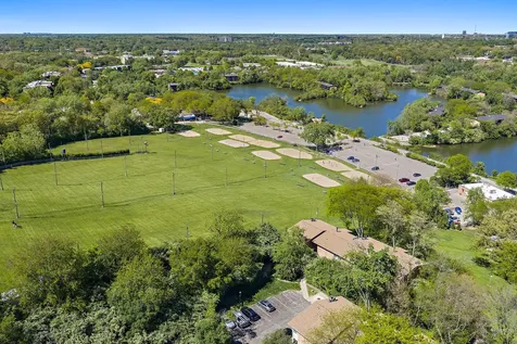 5803 Oakwood Drive Lisle IL 60532