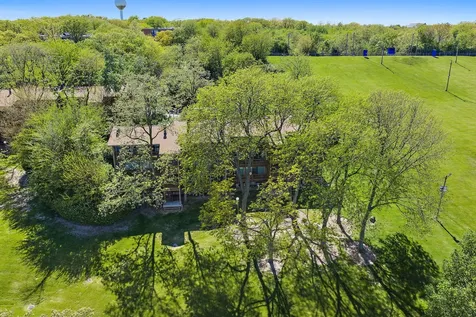 5803 Oakwood Drive Lisle IL 60532
