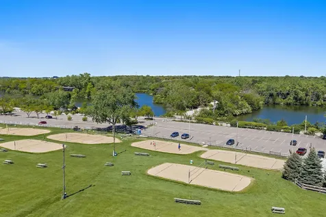 5803 Oakwood Drive Lisle IL 60532