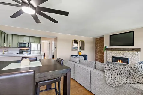5803 Oakwood Drive Lisle IL 60532