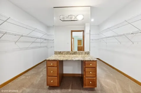 17W234 Massel Court Bensenville IL 60106