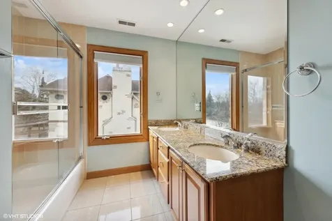 17W234 Massel Court Bensenville IL 60106