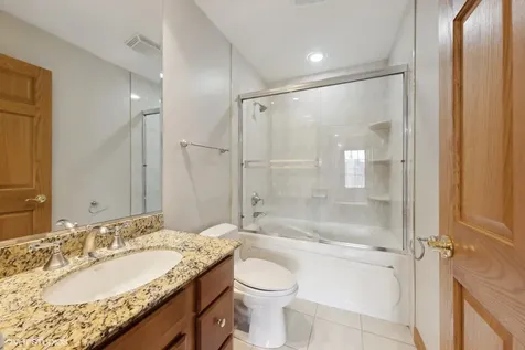 17W234 Massel Court Bensenville IL 60106