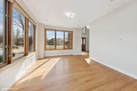 17W234 Massel Court Bensenville IL 60106