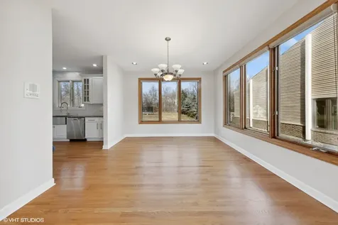 17W234 Massel Court Bensenville IL 60106