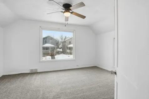 1306 17TH Street Moline IL 61265