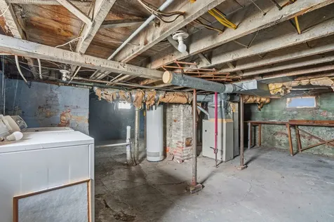 1306 17TH Street Moline IL 61265