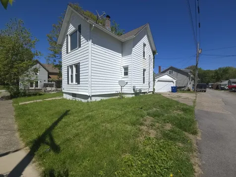 1306 17TH Street Moline IL 61265