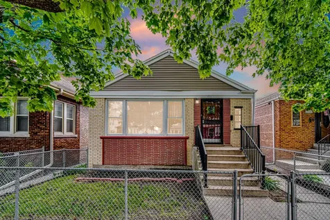 9111 South Kingston Avenue Chicago IL 60617