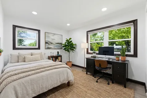 1117 East Kitson Drive Palatine IL 60074