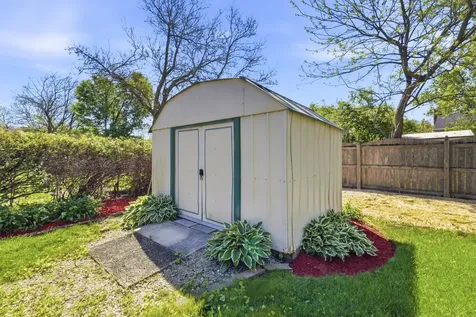 1117 East Kitson Drive Palatine IL 60074